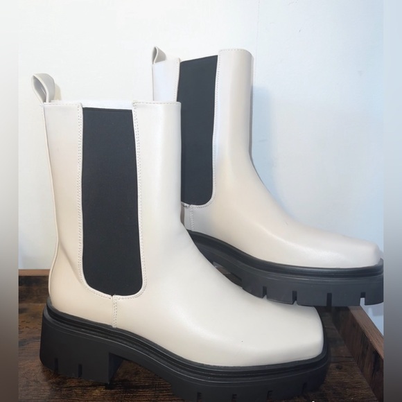 Women's Cream Heeled Boots - Picture 1 of 1